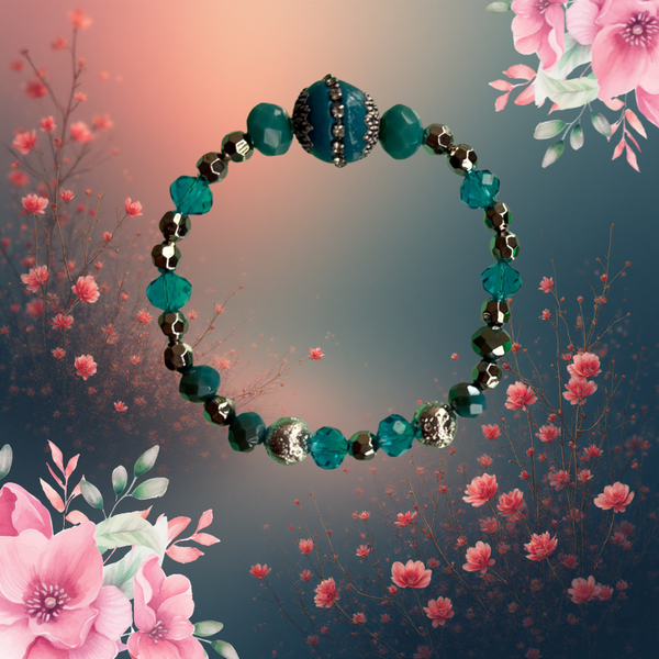 Green Charm Bracelet - Elegant Fashion Jewelry